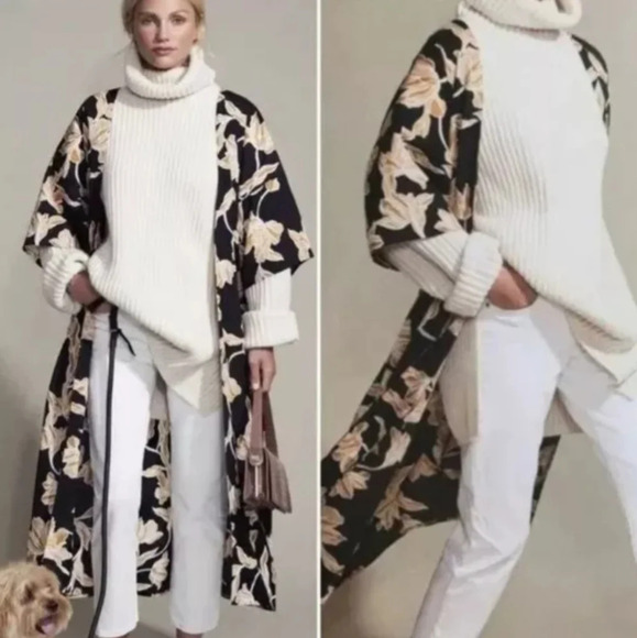Anthropologie Other - Anthropologie Maison Du Soir Floral Kimono Robe Black Gold size Small Medium